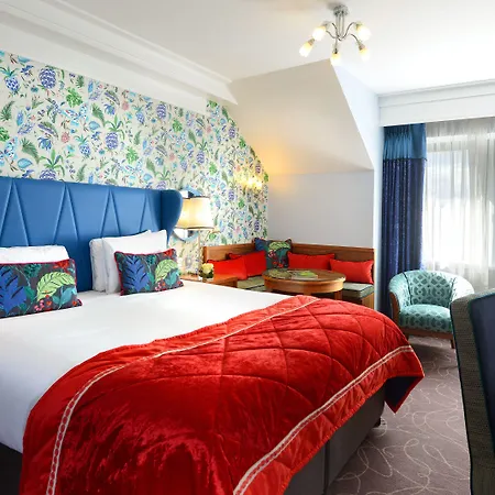 Hotel Clontarf Castle 4*