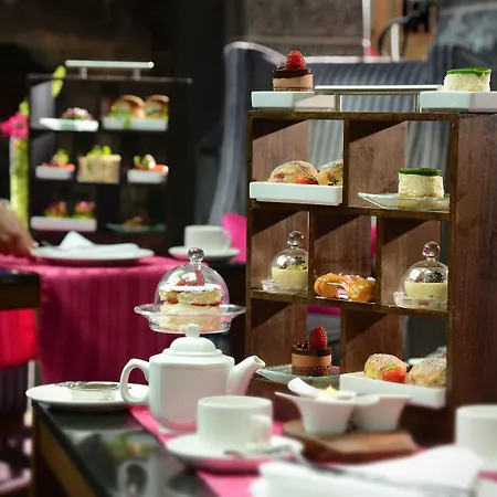 Clontarf Castle Hotel 4*