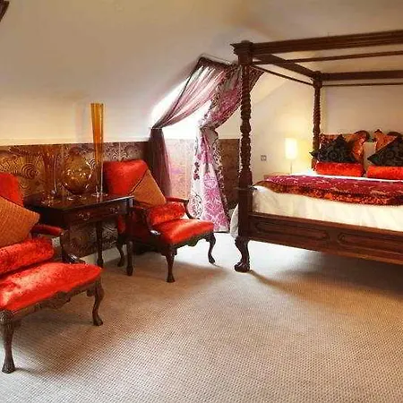 Clontarf Castle 4*