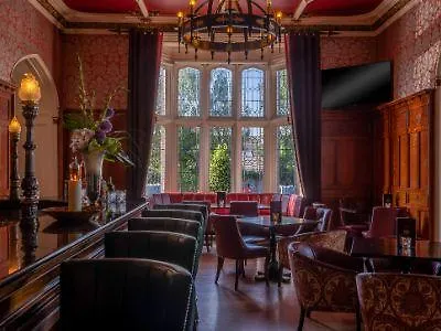 Szálloda Clontarf Castle 4*