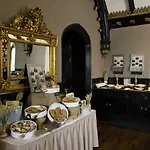 Clontarf Castle 4*