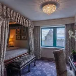 Hotel Clontarf Castle