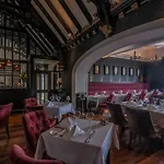 Hotel Clontarf Castle 4*