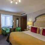 Hotel Clontarf Castle