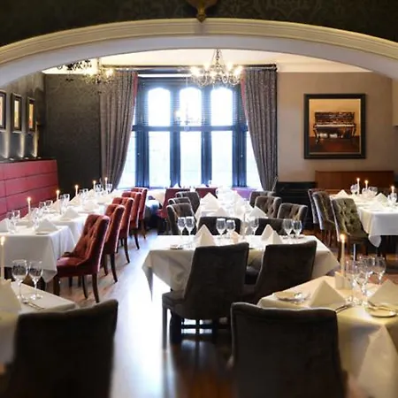 Clontarf Castle Отель 4*