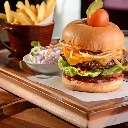 Clontarf Castle Отель