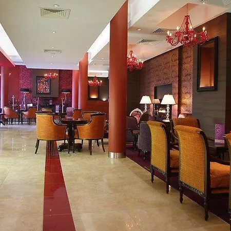 מלון Clontarf Castle 4*
