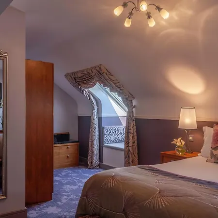 Clontarf Castle Hotell